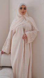 Maryam Abaya in Nude