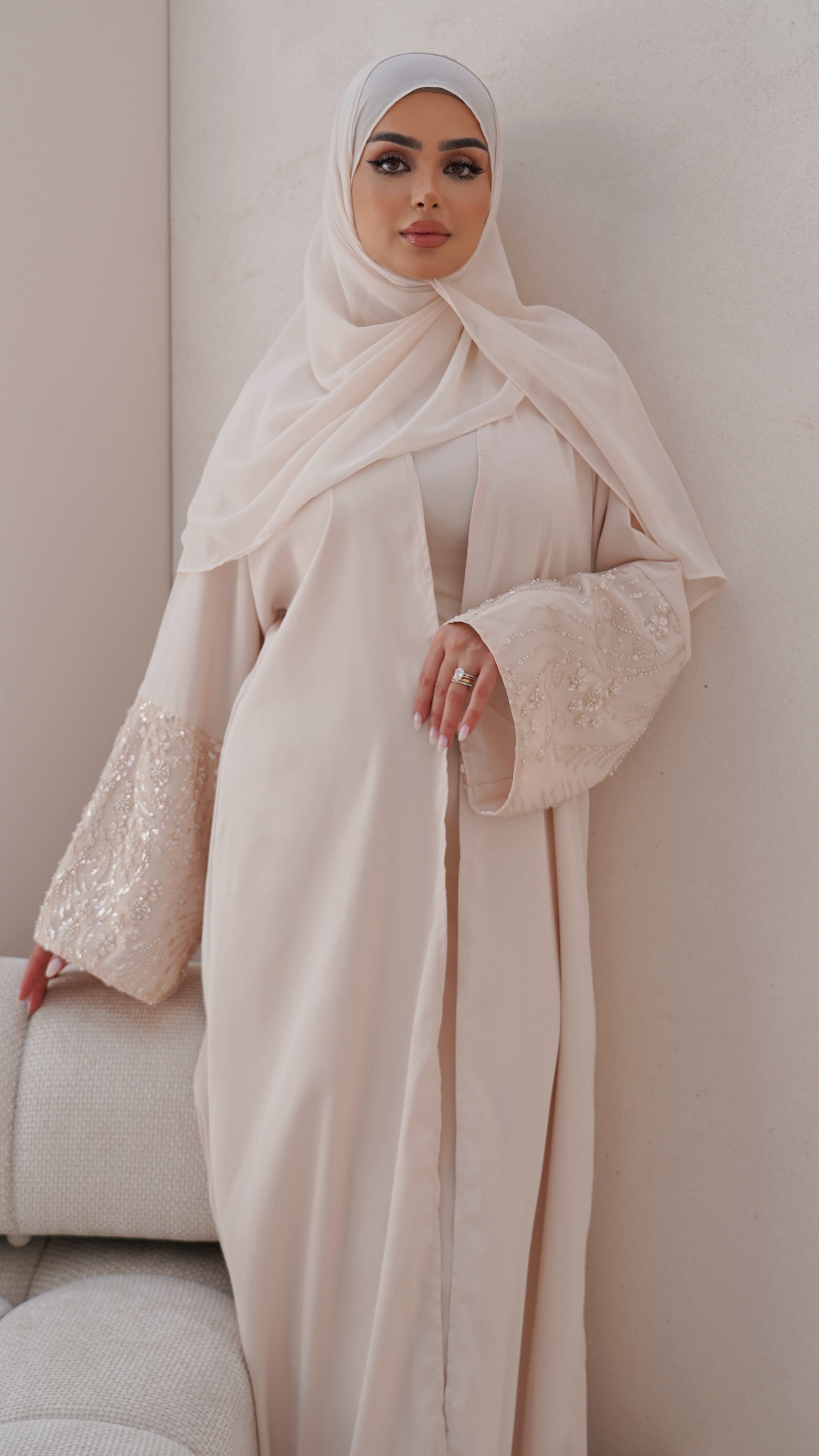 Maryam Abaya in Nude