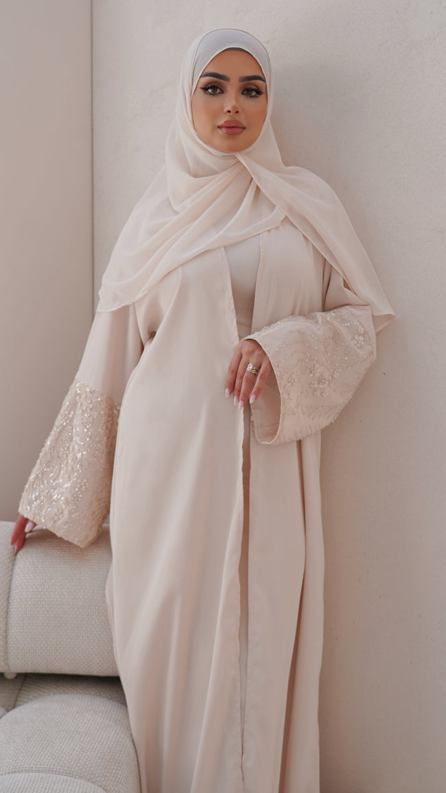Maryam Abaya in Nude Hover Image