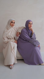 Maryam Abaya in Lilac