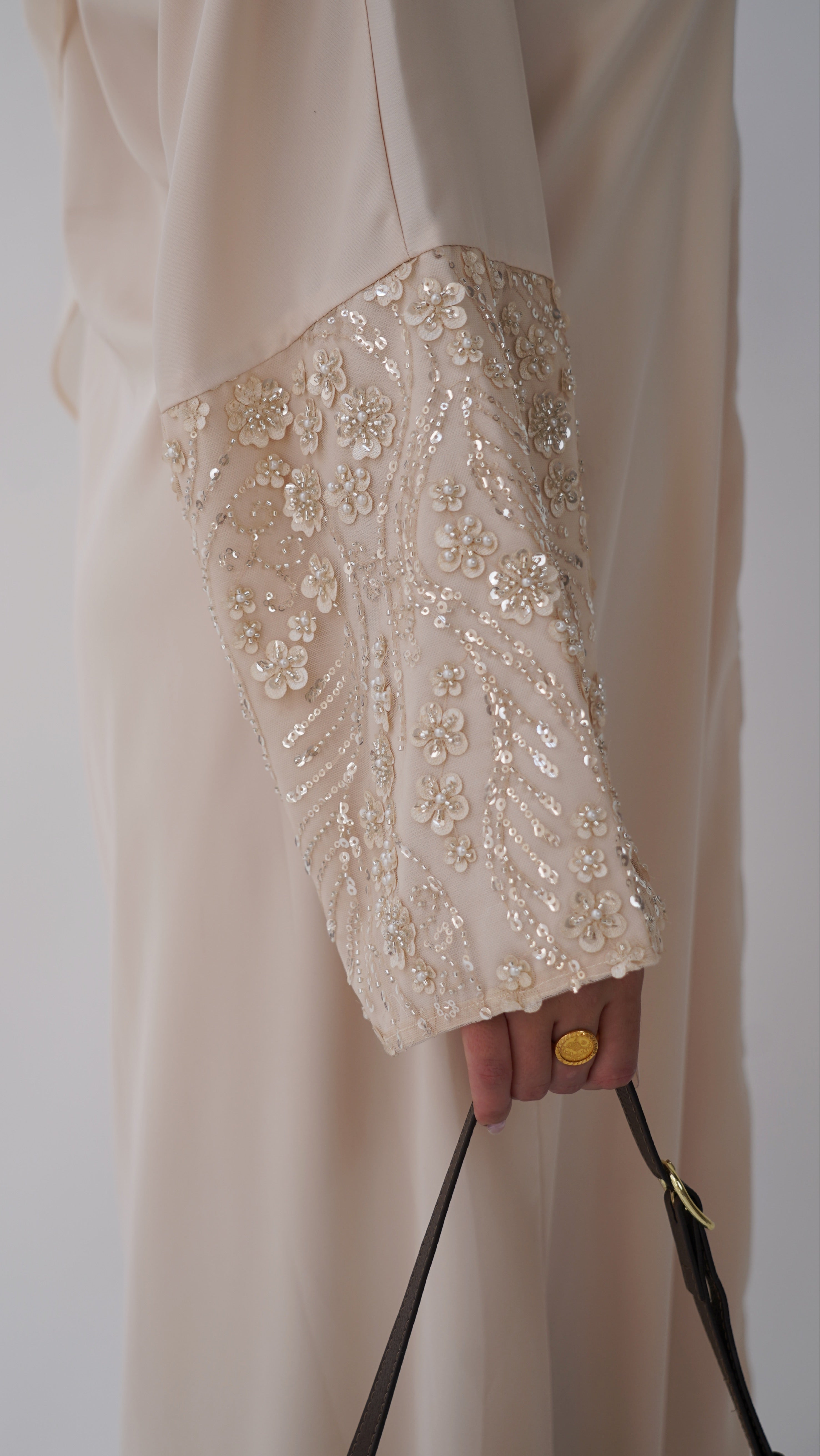 Maryam Abaya in Nude