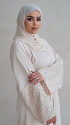 Maryam Abaya in Nude