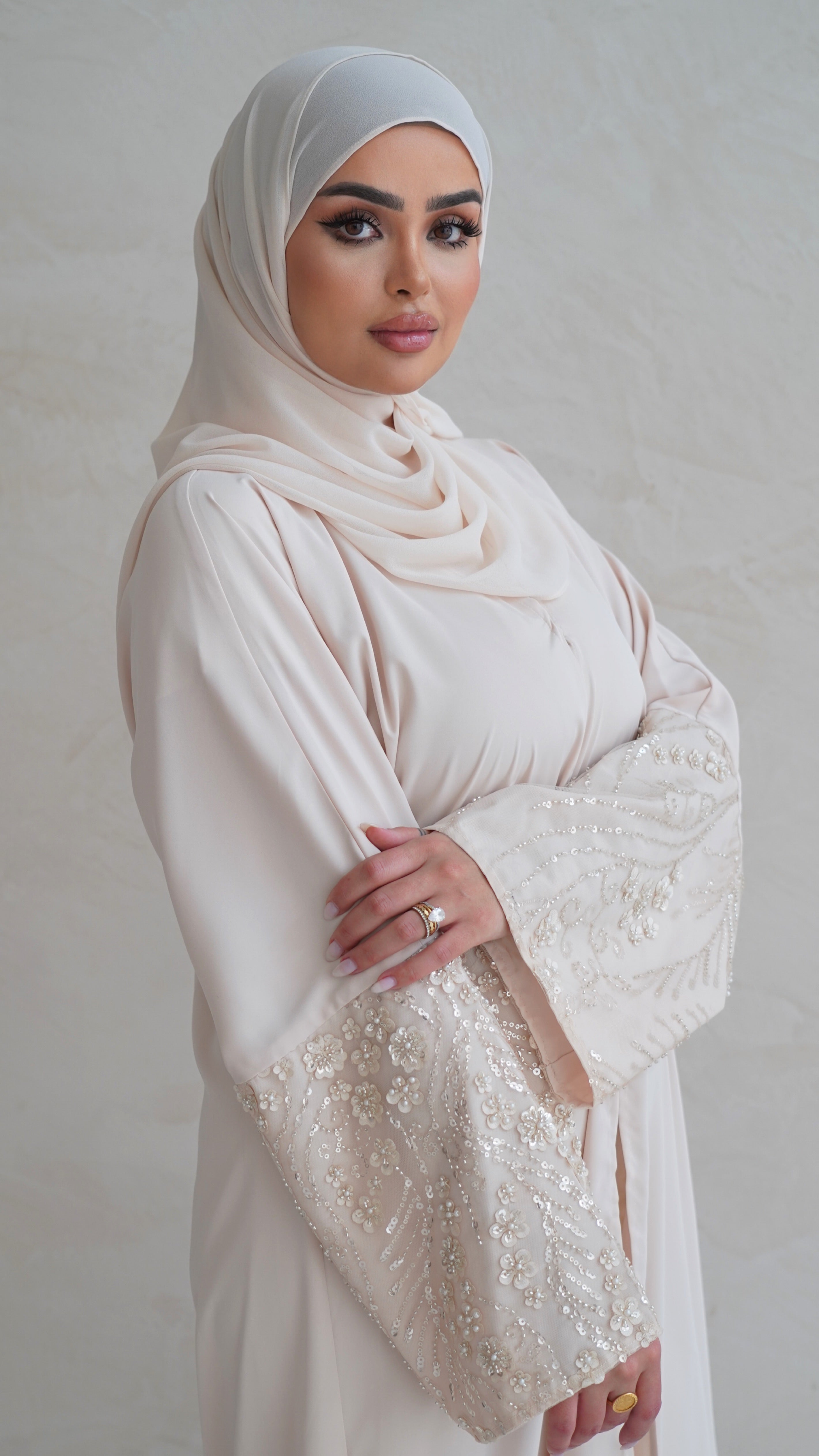 Maryam Abaya in Nude