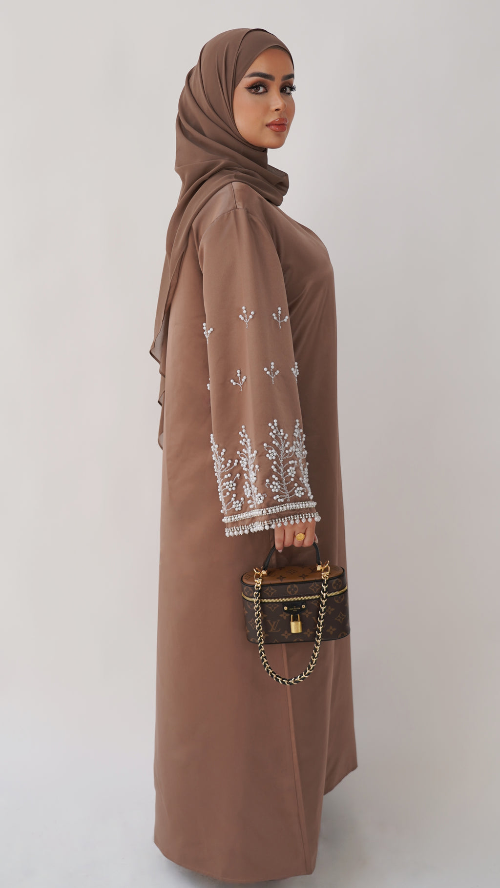 Rawan Abaya in Chocolate