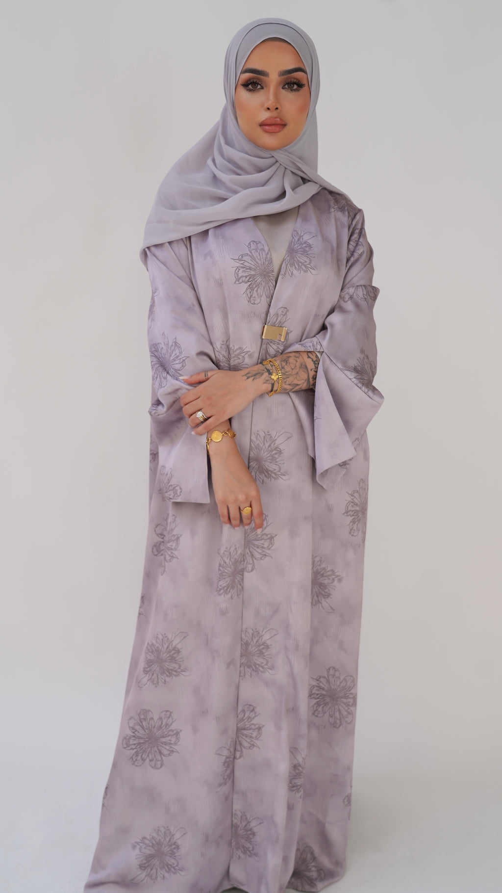 Zahraa Abaya in Silver Lilac
